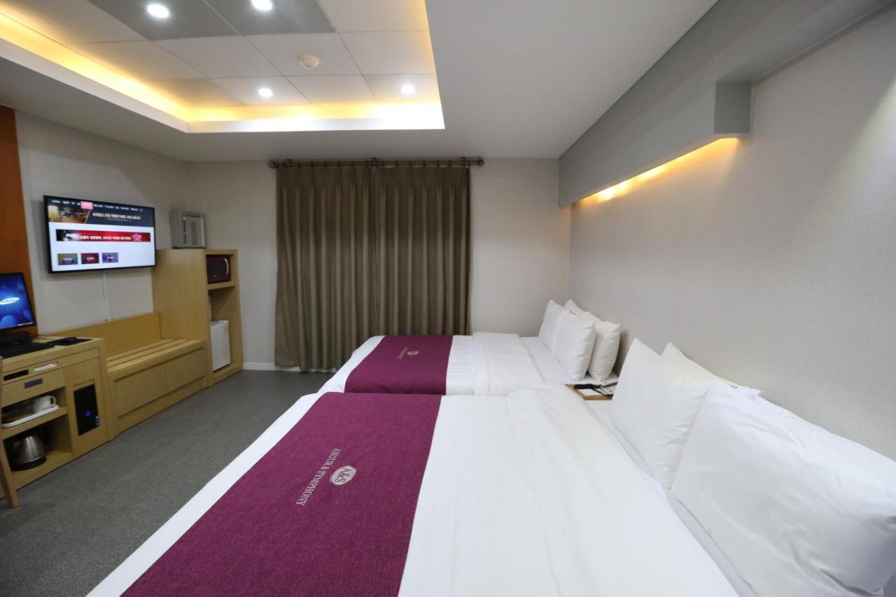 Symphony Hotel Suwon Exterior foto