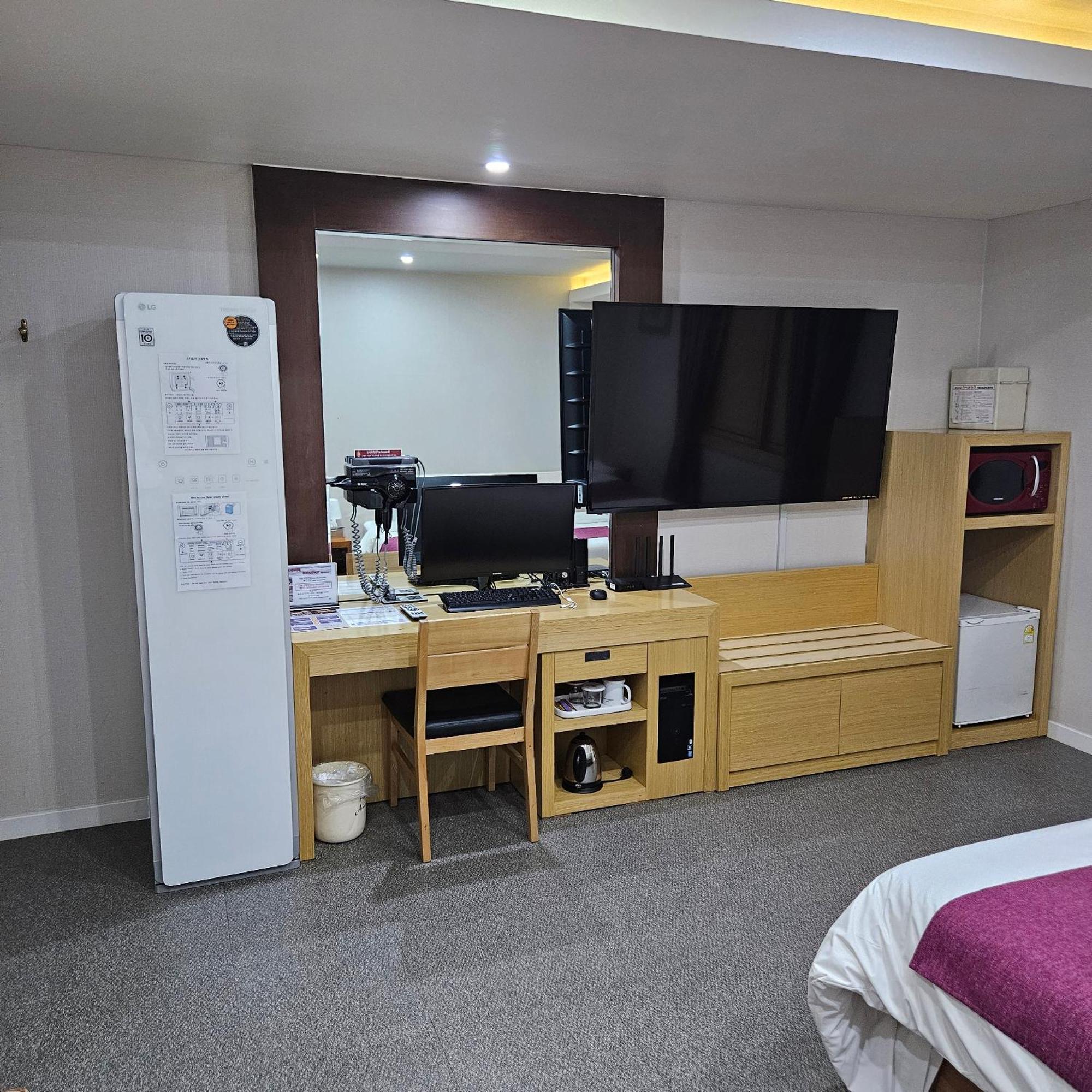 Symphony Hotel Suwon Exterior foto